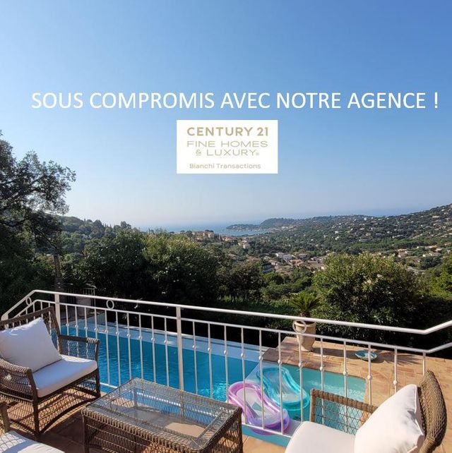 maison à vendre - 5 pièces - 152.0 m2 - CAVALAIRE SUR MER - 83 - PROVENCE-ALPES-COTE-D-AZUR - Century 21 Bianchi Transactions