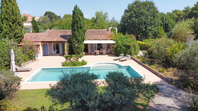 maison à vendre - 6 pièces - 213.54 m2 - COGOLIN - 83 - PROVENCE-ALPES-COTE-D-AZUR - Century 21 Bianchi Transactions