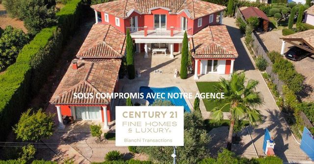 maison à vendre - 6 pièces - 192.0 m2 - CAVALAIRE SUR MER - 83 - PROVENCE-ALPES-COTE-D-AZUR - Century 21 Bianchi Transactions